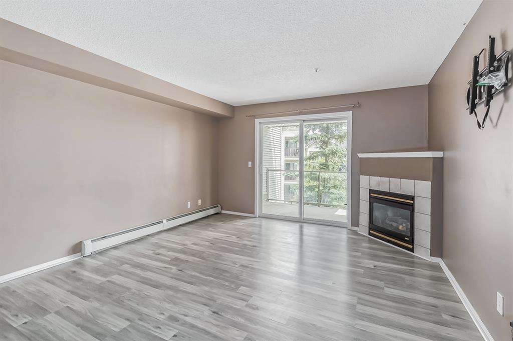 #305, 4000 Somervale Court SW, Calgary, 1 Bedroom Bedrooms, ,2 BathroomsBathrooms,Condos/Townhouses,Sold,Somerset Crossing,3,2699