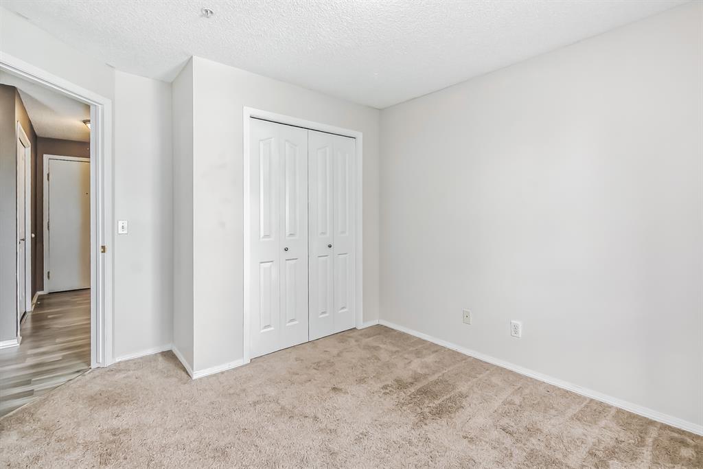#305, 4000 Somervale Court SW, Calgary, 1 Bedroom Bedrooms, ,2 BathroomsBathrooms,Condos/Townhouses,Sold,Somerset Crossing,3,2699