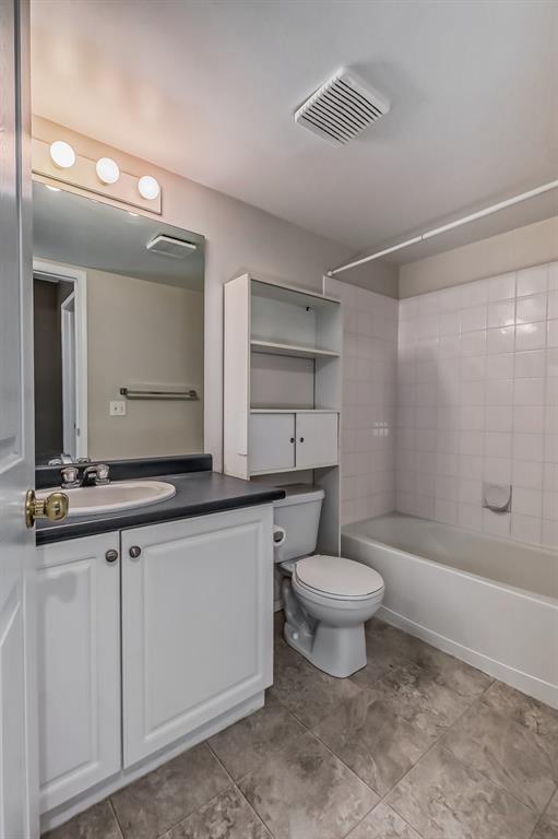 #305, 4000 Somervale Court SW, Calgary, 1 Bedroom Bedrooms, ,2 BathroomsBathrooms,Condos/Townhouses,Sold,Somerset Crossing,3,2699