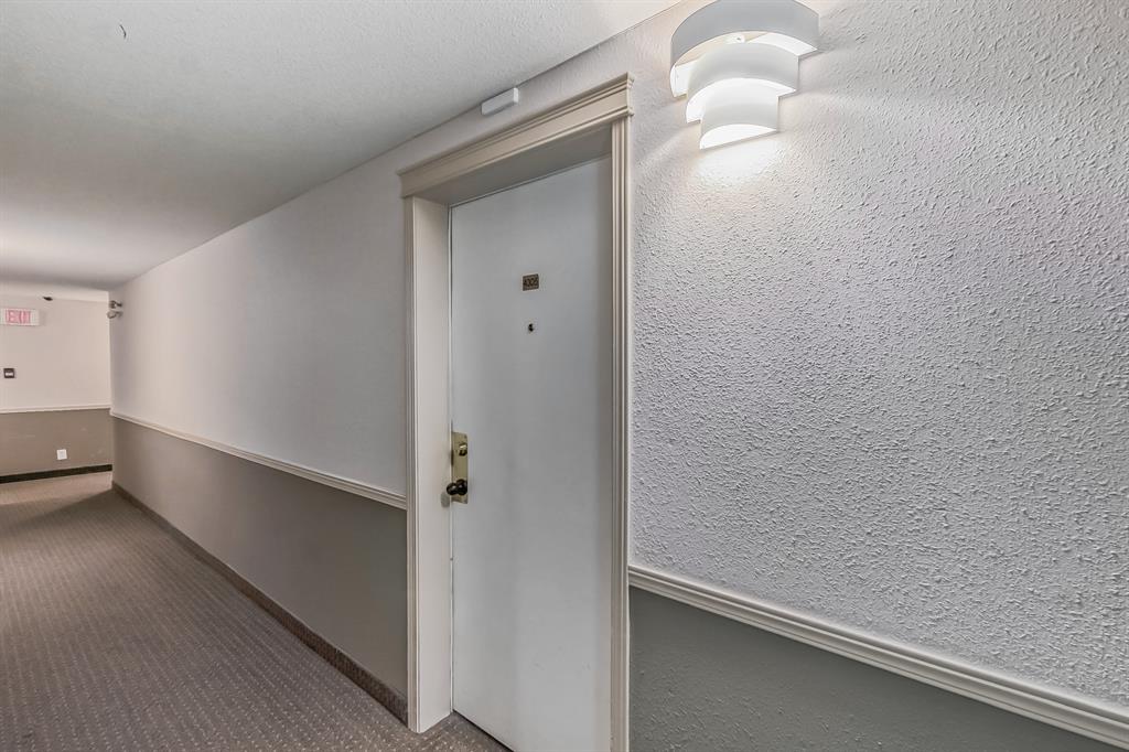 #305, 4000 Somervale Court SW, Calgary, 1 Bedroom Bedrooms, ,2 BathroomsBathrooms,Condos/Townhouses,Sold,Somerset Crossing,3,2699