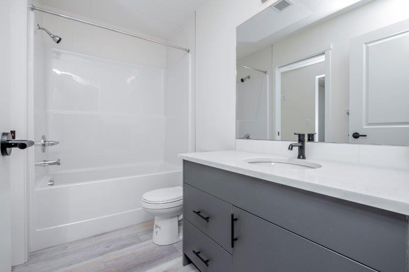 5305, 15 Sage Meadows Landing NW, Calgary, 3 Bedrooms Bedrooms, ,2 BathroomsBathrooms,Condos/Townhouses,For Rent,Sage Hill Park II,5305, 15 Sage Meadows Landing NW,2704
