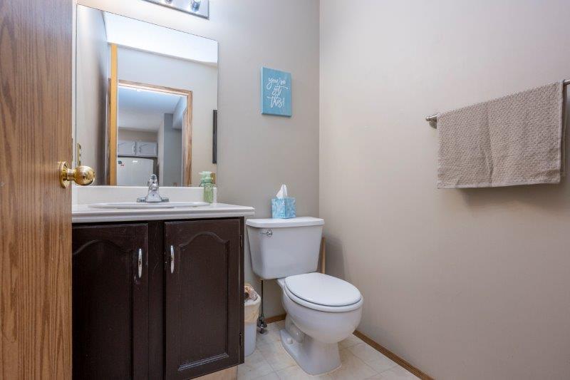 10 Shawinigan Lane Southwest, Calgary, 3 Bedrooms Bedrooms, 0 ,1.5 BathroomsBathrooms,Condos/Townhouses,For Rent,SHAWNESSY GREEN,10 Shawinigan Lane Southwest,0,2721