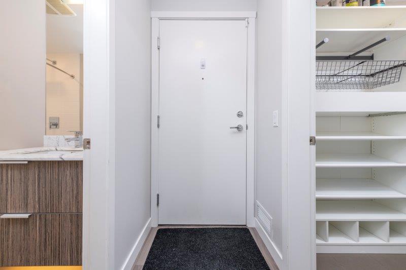 117, 823 5 Ave NW, Calgary, 1 Bedroom Bedrooms, ,2 BathroomsBathrooms,Condos/Townhouses,Sold,Ven of Kensington,117, 823 5 Ave NW,2741