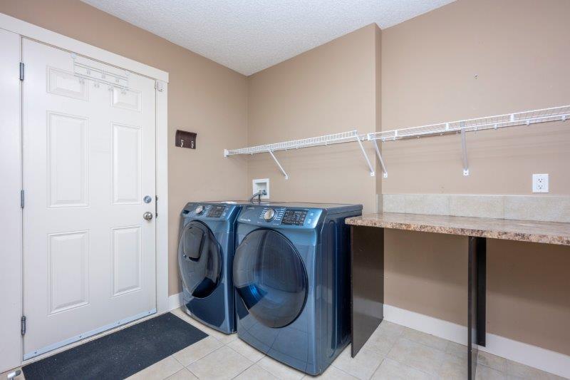 95 Silverado Range Heights Southwest, Calgary, 4 Bedrooms Bedrooms, 0 ,3.5 BathroomsBathrooms,Houses,For Rent,95 Silverado Range Heights Southwest,0,2754