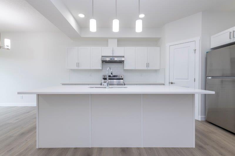 33 Walcrest Lane SE, Calgary, 3 Bedrooms Bedrooms, ,3 BathroomsBathrooms,Houses,Rented,33 Walcrest Lane SE,2760