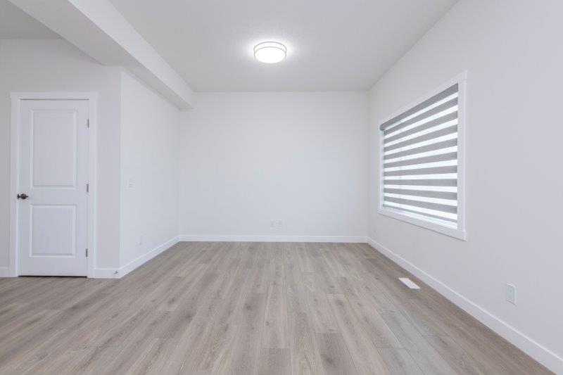 33 Walcrest Lane SE, Calgary, 3 Bedrooms Bedrooms, ,3 BathroomsBathrooms,Houses,Rented,33 Walcrest Lane SE,2760