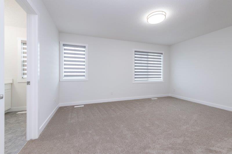 33 Walcrest Lane SE, Calgary, 3 Bedrooms Bedrooms, ,3 BathroomsBathrooms,Houses,Rented,33 Walcrest Lane SE,2760
