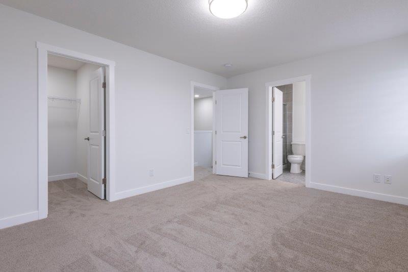 33 Walcrest Lane SE, Calgary, 3 Bedrooms Bedrooms, ,3 BathroomsBathrooms,Houses,Rented,33 Walcrest Lane SE,2760