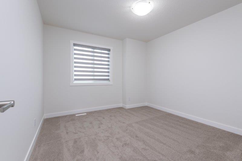 33 Walcrest Lane SE, Calgary, 3 Bedrooms Bedrooms, ,3 BathroomsBathrooms,Houses,Rented,33 Walcrest Lane SE,2760