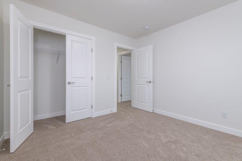 33 Walcrest Lane SE, Calgary, 3 Bedrooms Bedrooms, ,3 BathroomsBathrooms,Houses,Rented,33 Walcrest Lane SE,2760