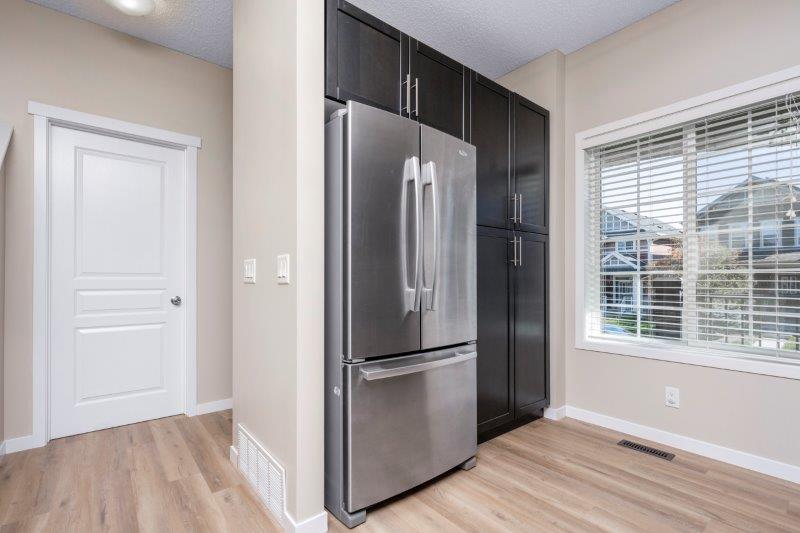 166 Mahogany Heights Southeast, Calgary, 3 Bedrooms Bedrooms, 0 ,2 BathroomsBathrooms,Houses,For Rent,166 Mahogany Heights Southeast,0,2767