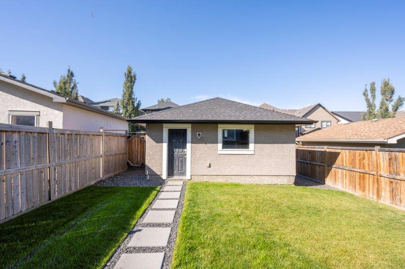 166 Mahogany Heights Southeast, Calgary, 3 Bedrooms Bedrooms, 0 ,2 BathroomsBathrooms,Houses,For Rent,166 Mahogany Heights Southeast,0,2767