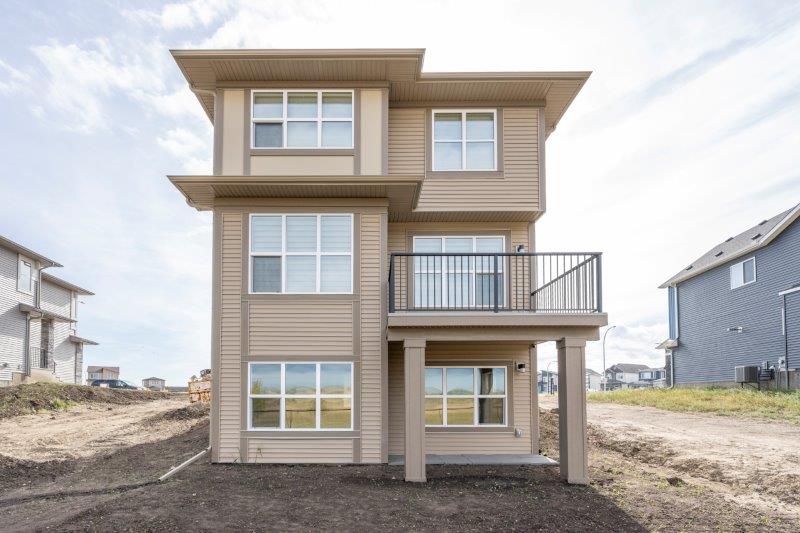140 Belvedere Dr SE, Calgary, 3.5 Bedrooms Bedrooms, 0 ,2 BathroomsBathrooms,Houses,For Rent,140 Belvedere Dr SE,0,2769