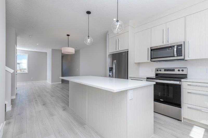 240 Chelsea Manor, Chestermere, 3 Bedrooms Bedrooms, ,2 BathroomsBathrooms,Houses,Sold,2797