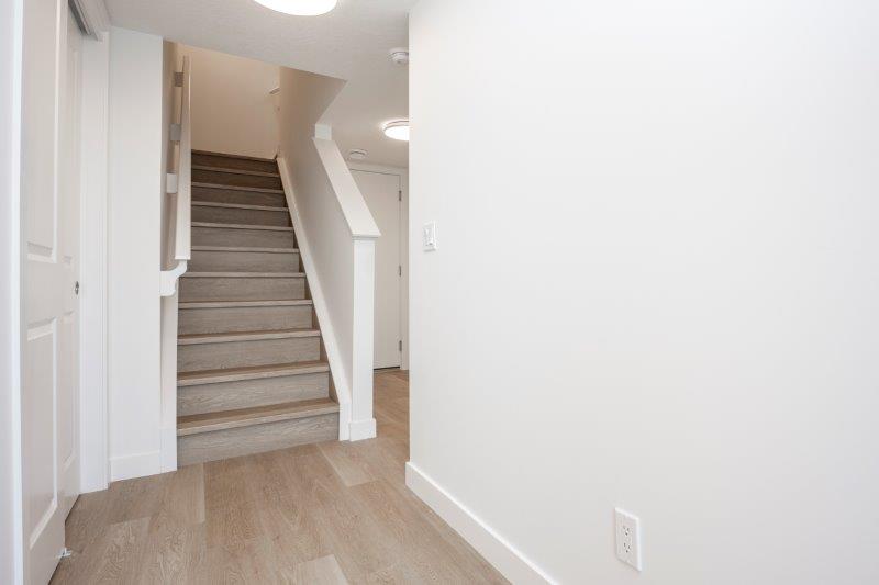 8535 19 Avenue Southeast, Calgary, 4 Bedrooms Bedrooms, 0 ,3 BathroomsBathrooms,Condos/Townhouses,For Rent,Easthills Crossing,8535 19 Avenue Southeast,0,2804