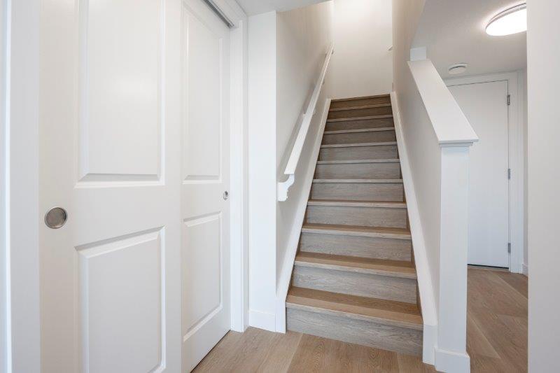 8535 19 Avenue Southeast, Calgary, 4 Bedrooms Bedrooms, 0 ,3 BathroomsBathrooms,Condos/Townhouses,For Rent,Easthills Crossing,8535 19 Avenue Southeast,0,2804