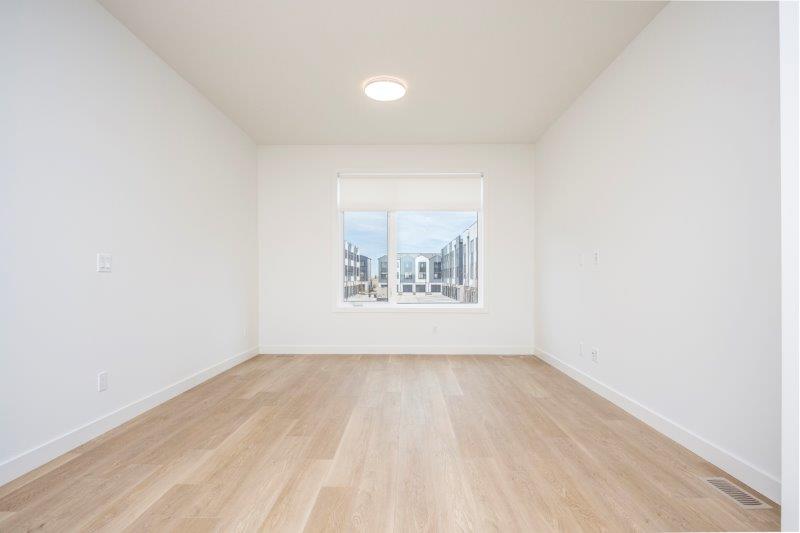 8535 19 Avenue Southeast, Calgary, 4 Bedrooms Bedrooms, 0 ,3 BathroomsBathrooms,Condos/Townhouses,For Rent,Easthills Crossing,8535 19 Avenue Southeast,0,2804