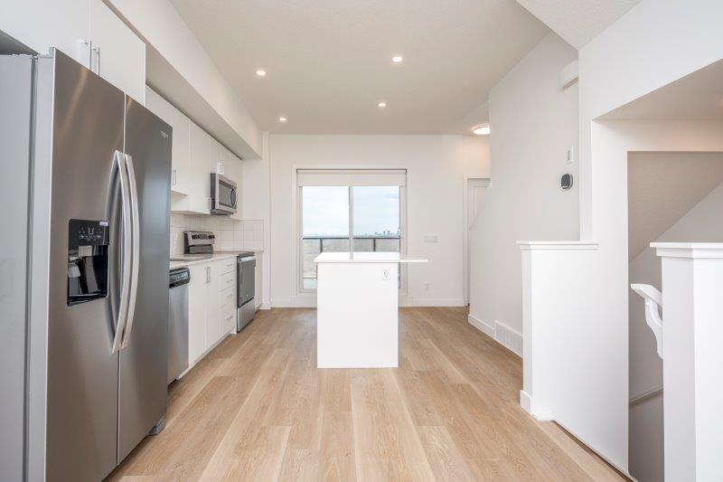 8535 19 Avenue Southeast, Calgary, 4 Bedrooms Bedrooms, 0 ,3 BathroomsBathrooms,Condos/Townhouses,For Rent,Easthills Crossing,8535 19 Avenue Southeast,0,2804