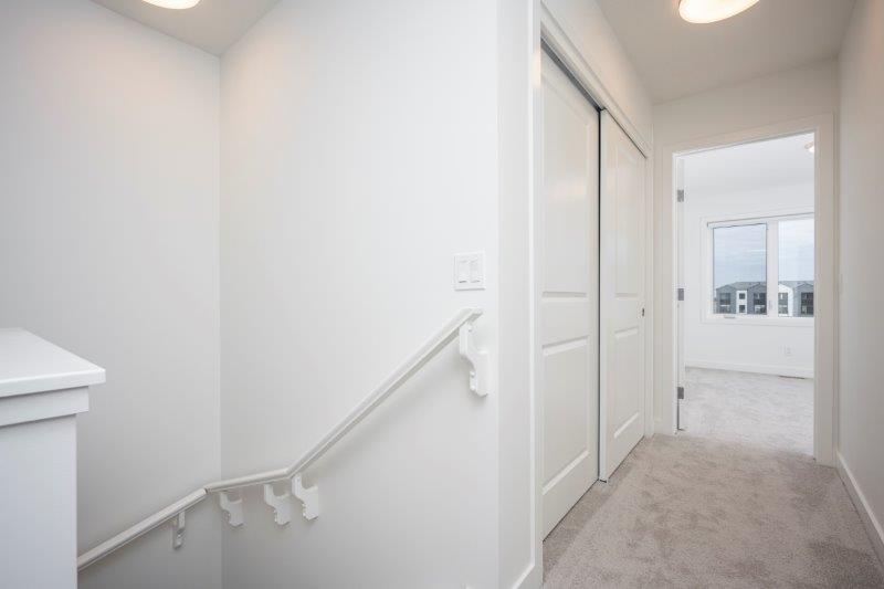8535 19 Avenue Southeast, Calgary, 4 Bedrooms Bedrooms, 0 ,3 BathroomsBathrooms,Condos/Townhouses,For Rent,Easthills Crossing,8535 19 Avenue Southeast,0,2804