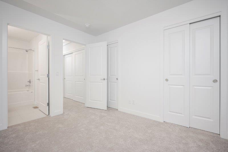 8535 19 Avenue Southeast, Calgary, 4 Bedrooms Bedrooms, 0 ,3 BathroomsBathrooms,Condos/Townhouses,For Rent,Easthills Crossing,8535 19 Avenue Southeast,0,2804