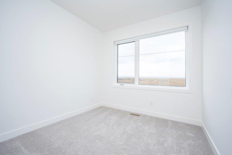 8535 19 Avenue Southeast, Calgary, 4 Bedrooms Bedrooms, 0 ,3 BathroomsBathrooms,Condos/Townhouses,For Rent,Easthills Crossing,8535 19 Avenue Southeast,0,2804
