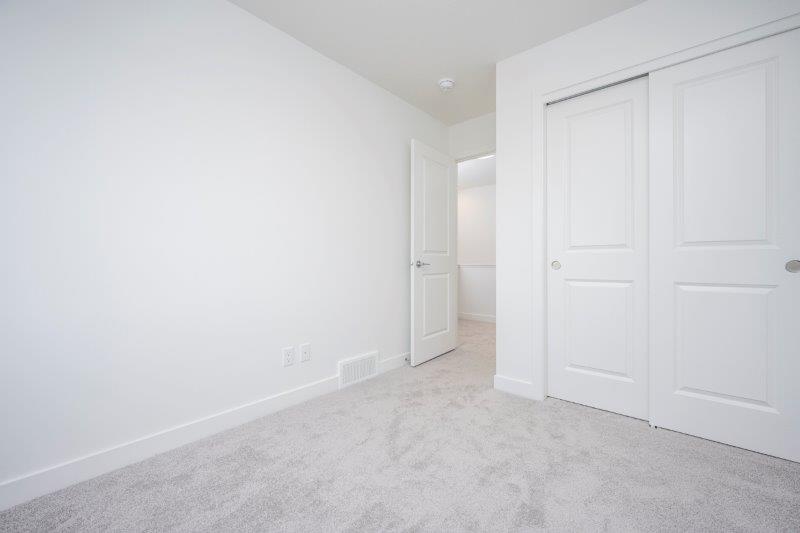 8535 19 Avenue Southeast, Calgary, 4 Bedrooms Bedrooms, 0 ,3 BathroomsBathrooms,Condos/Townhouses,For Rent,Easthills Crossing,8535 19 Avenue Southeast,0,2804