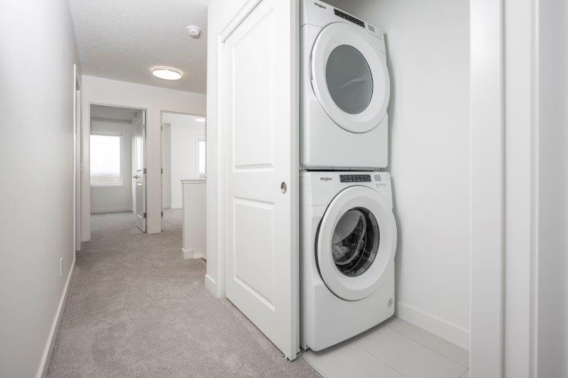 8535 19 Avenue Southeast, Calgary, 4 Bedrooms Bedrooms, 0 ,3 BathroomsBathrooms,Condos/Townhouses,For Rent,Easthills Crossing,8535 19 Avenue Southeast,0,2804