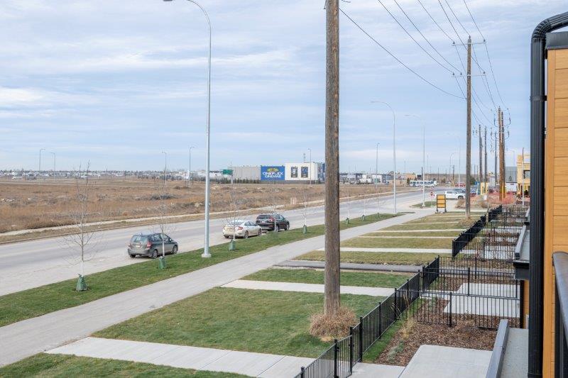 8535 19 Avenue Southeast, Calgary, 4 Bedrooms Bedrooms, 0 ,3 BathroomsBathrooms,Condos/Townhouses,For Rent,Easthills Crossing,8535 19 Avenue Southeast,0,2804