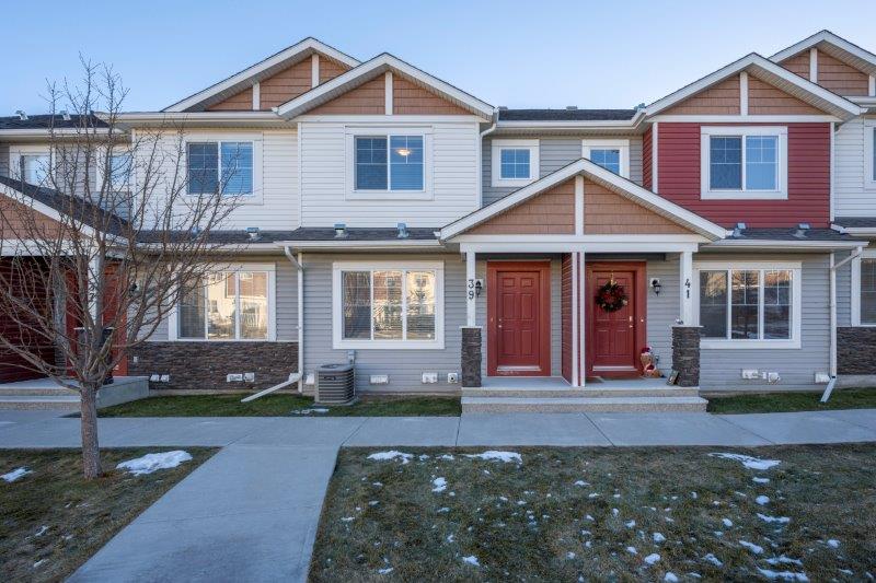 39 Pantego Lane NW, Calgary, 3 Bedrooms Bedrooms, 0 ,2.5 BathroomsBathrooms,Condos/Townhouses,Rented,39 Pantego Lane NW,0,2829