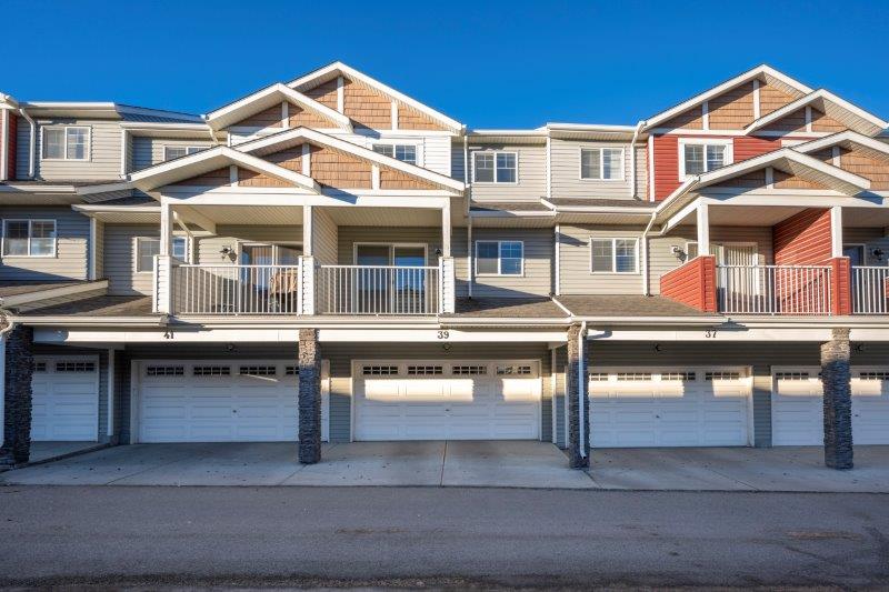 39 Pantego Lane NW, Calgary, 3 Bedrooms Bedrooms, 0 ,2.5 BathroomsBathrooms,Condos/Townhouses,Rented,39 Pantego Lane NW,0,2829