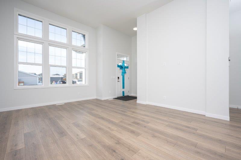 387A Magnolia Dr SE, Calgary, 3 Bedrooms Bedrooms, ,2.5 BathroomsBathrooms,Houses,For Rent,387A Magnolia Dr SE,2831