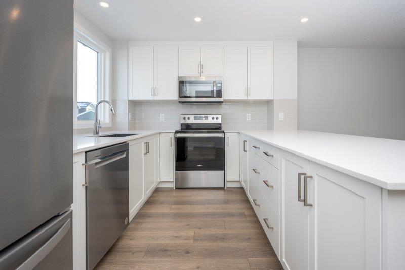 387A Magnolia Dr SE, Calgary, 3 Bedrooms Bedrooms, ,2.5 BathroomsBathrooms,Houses,For Rent,387A Magnolia Dr SE,2831
