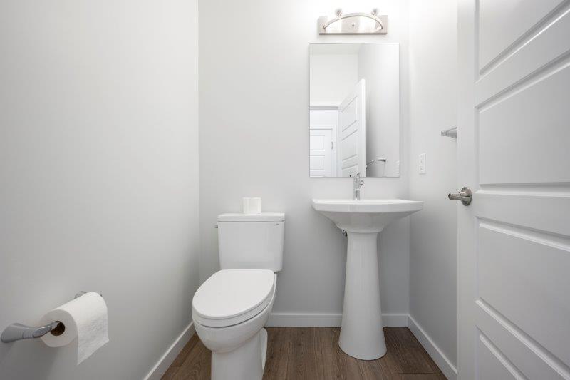387A Magnolia Dr SE, Calgary, 3 Bedrooms Bedrooms, ,2.5 BathroomsBathrooms,Houses,For Rent,387A Magnolia Dr SE,2831