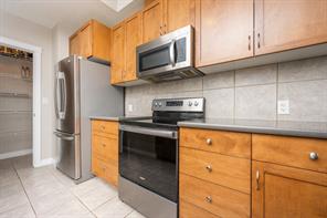 #3304, 24 Henlock Crescent SW, Calgary, 1 Bedroom Bedrooms, ,1 BathroomBathrooms,Condos/Townhouses,Sold,3,2868