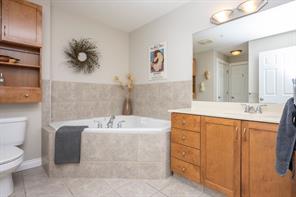 #3304, 24 Henlock Crescent SW, Calgary, 1 Bedroom Bedrooms, ,1 BathroomBathrooms,Condos/Townhouses,Sold,3,2868