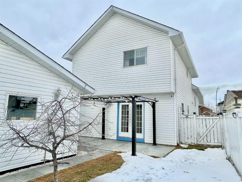 11 Erin Link SE, Calgary, 3 Bedrooms Bedrooms, ,2 BathroomsBathrooms,Houses,Sold,2879