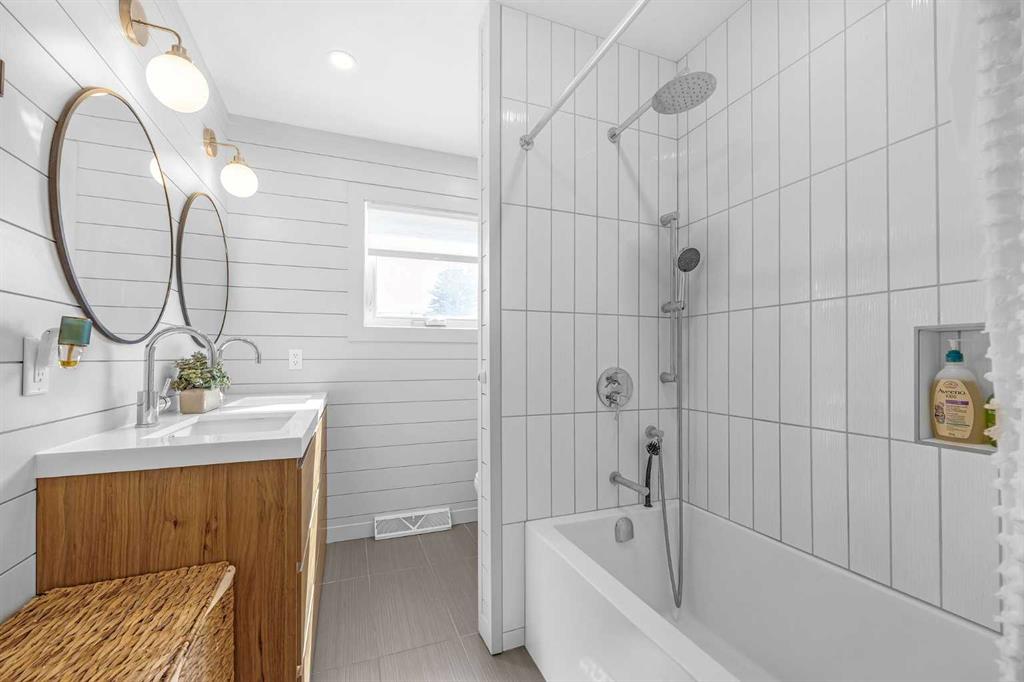 2848 42 Street SW, Calgary, 5 Bedrooms Bedrooms, ,2 BathroomsBathrooms,Houses,Sold,2893