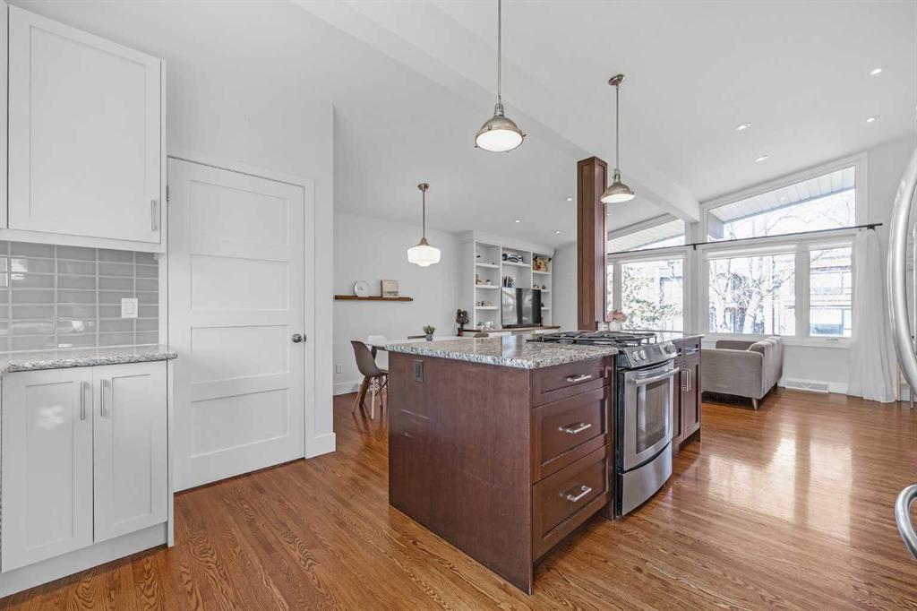 2848 42 Street SW, Calgary, 5 Bedrooms Bedrooms, ,2 BathroomsBathrooms,Houses,Sold,2893