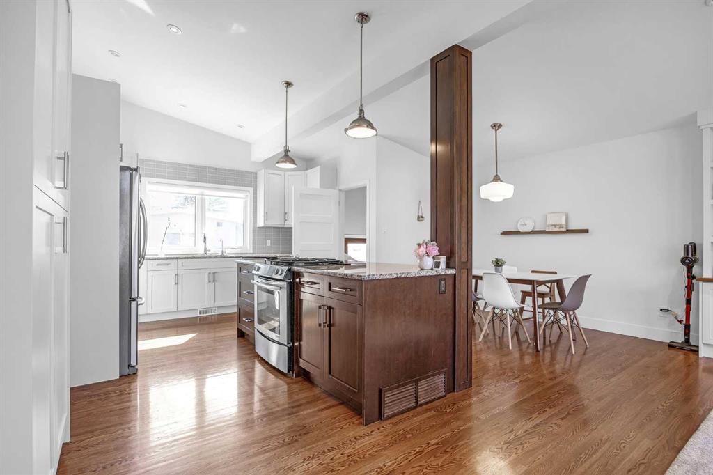 2848 42 Street SW, Calgary, 5 Bedrooms Bedrooms, ,2 BathroomsBathrooms,Houses,Sold,2893