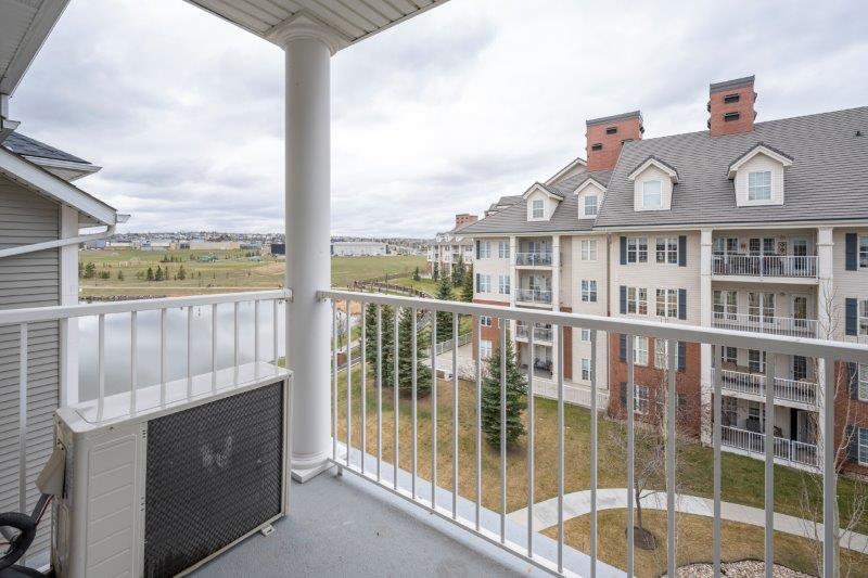 3408, 10 Country Village Park NE, Calgary, 2.5 Bedrooms Bedrooms, ,2 BathroomsBathrooms,Condos/Townhouses,Rented,Lighthouse Landing,3408, 10 Country Village Park NE,2895