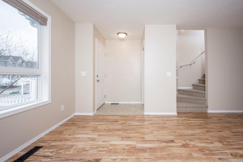 125 Tuscany Court NW, Calgary, 2 Bedrooms Bedrooms, ,2.5 BathroomsBathrooms,Condos/Townhouses,Rented,Mosaic Montage,125 Tuscany Court NW,2896