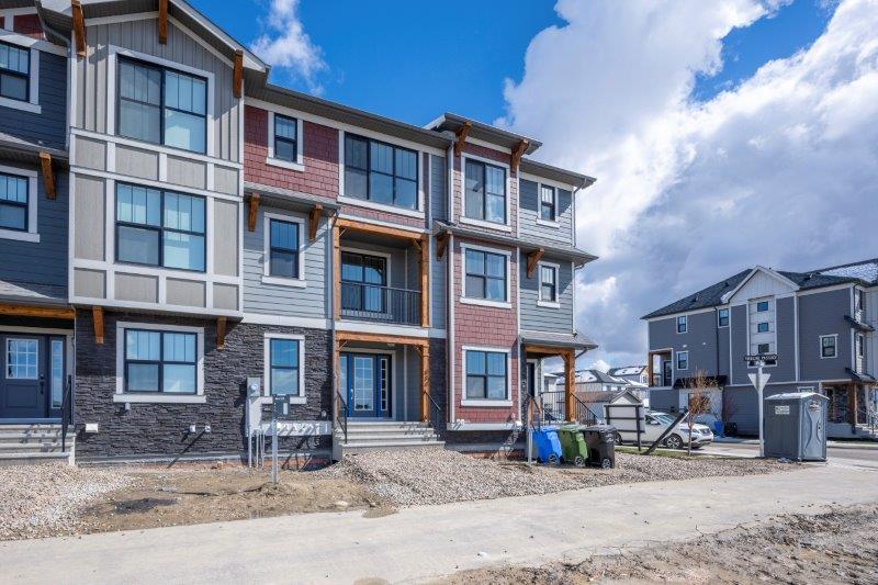 354 Alpine Ave SW, Calgary, 3 Bedrooms Bedrooms, 0 ,2.5 BathroomsBathrooms,Condos/Townhouses,For Rent,354 Alpine Ave SW,0,2902