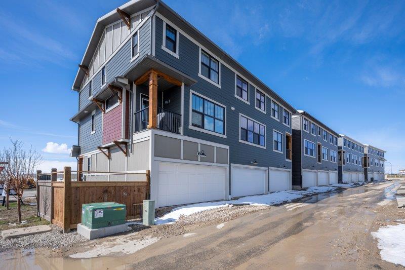 354 Alpine Ave SW, Calgary, 3 Bedrooms Bedrooms, 0 ,2.5 BathroomsBathrooms,Condos/Townhouses,For Rent,354 Alpine Ave SW,0,2902