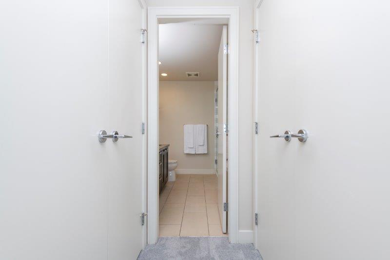 1711, 222 Riverfront Ave SW, Calgary, 2 Bedrooms Bedrooms, 0 ,2 BathroomsBathrooms,Condos/Townhouses,For Rent,Waterfront,1711, 222 Riverfront Ave SW,0,2906