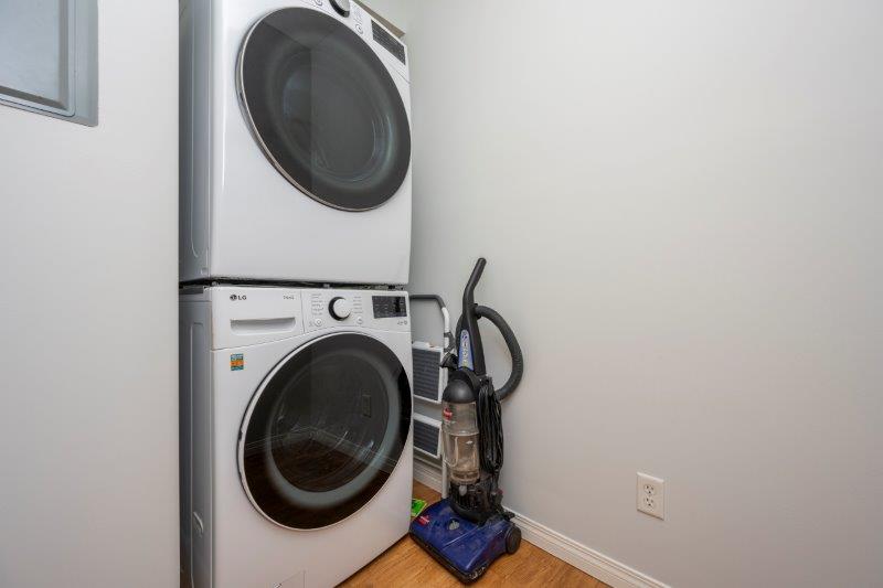 204, 5720 2 Street SW, Calgary, 2 Bedrooms Bedrooms, 0 ,2 BathroomsBathrooms,Condos/Townhouses,For Rent,Manchester Place,204, 5720 2 Street SW,0,2933