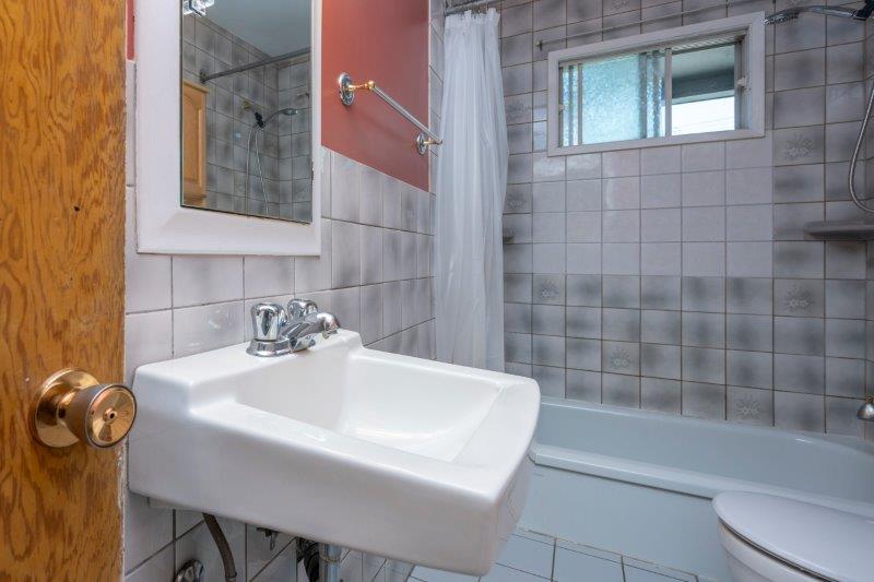 4, 1458 Memorial Drive Northwest, Calgary, 1 Bedroom Bedrooms, 0 ,1 BathroomBathrooms,Condos/Townhouses,For Rent,4, 1458 Memorial Drive Northwest,0,2937