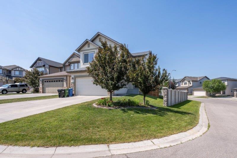 242 Panamount Landing NW, Calgary, 4 Bedrooms Bedrooms, 0 ,3.5 BathroomsBathrooms,Houses,For Rent,242 Panamount Landing NW,0,2942