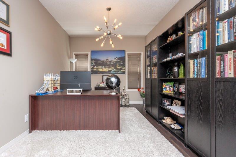 242 Panamount Landing NW, Calgary, 4 Bedrooms Bedrooms, 0 ,3.5 BathroomsBathrooms,Houses,For Rent,242 Panamount Landing NW,0,2942