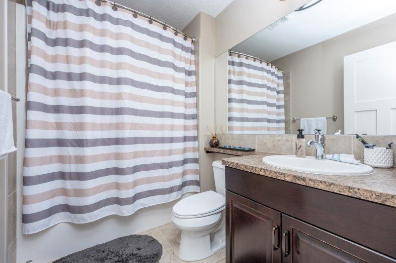 242 Panamount Landing NW, Calgary, 4 Bedrooms Bedrooms, 0 ,3.5 BathroomsBathrooms,Houses,For Rent,242 Panamount Landing NW,0,2942