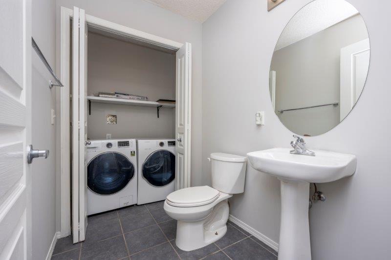 164 Bridleridge Gardens SW, Calgary, 3 Bedrooms Bedrooms, 0 ,1.5 BathroomsBathrooms,Houses,For Rent,164 Bridleridge Gardens SW,0,2951